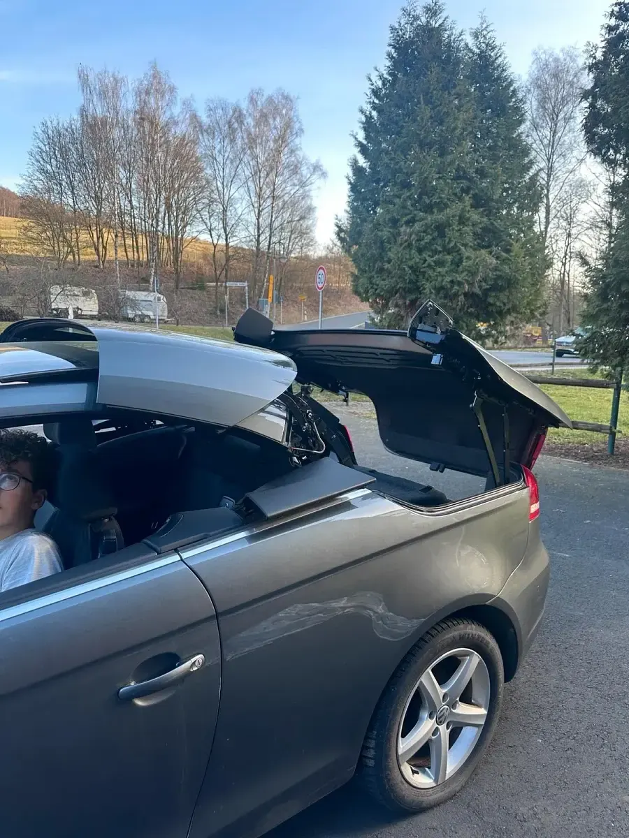 Gebraucht VW Eos 140 PS (102 kW) 2013 Grau Cabrio