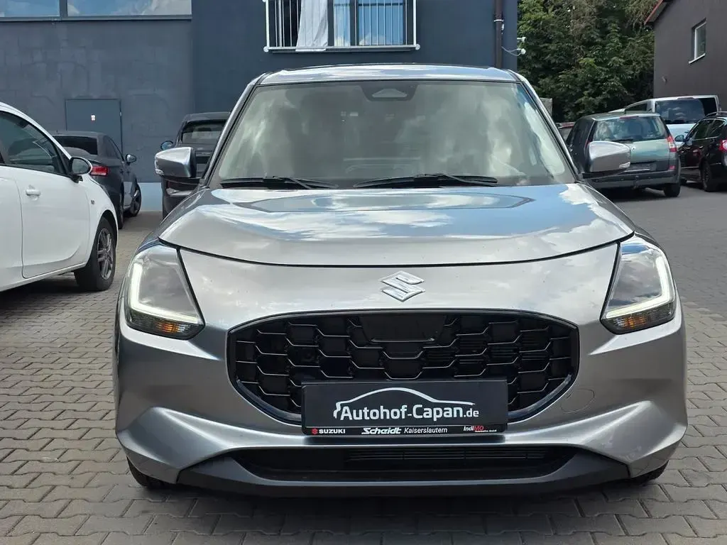Neu Suzuki Swift 83 PS (61 kW) 2025 Grau Kleinwagen