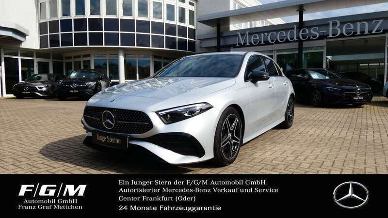 Iridiumsilber Gebraucht 2023 Mercedes A180 AMG Limousine | 30.670 € (Guter Preis) - Bild 1/4