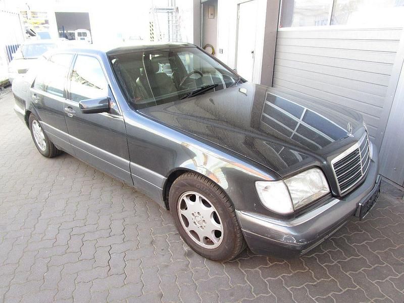 Gebraucht Mercedes S350 150 PS (110 kW) 1995 Schwarz Limousine