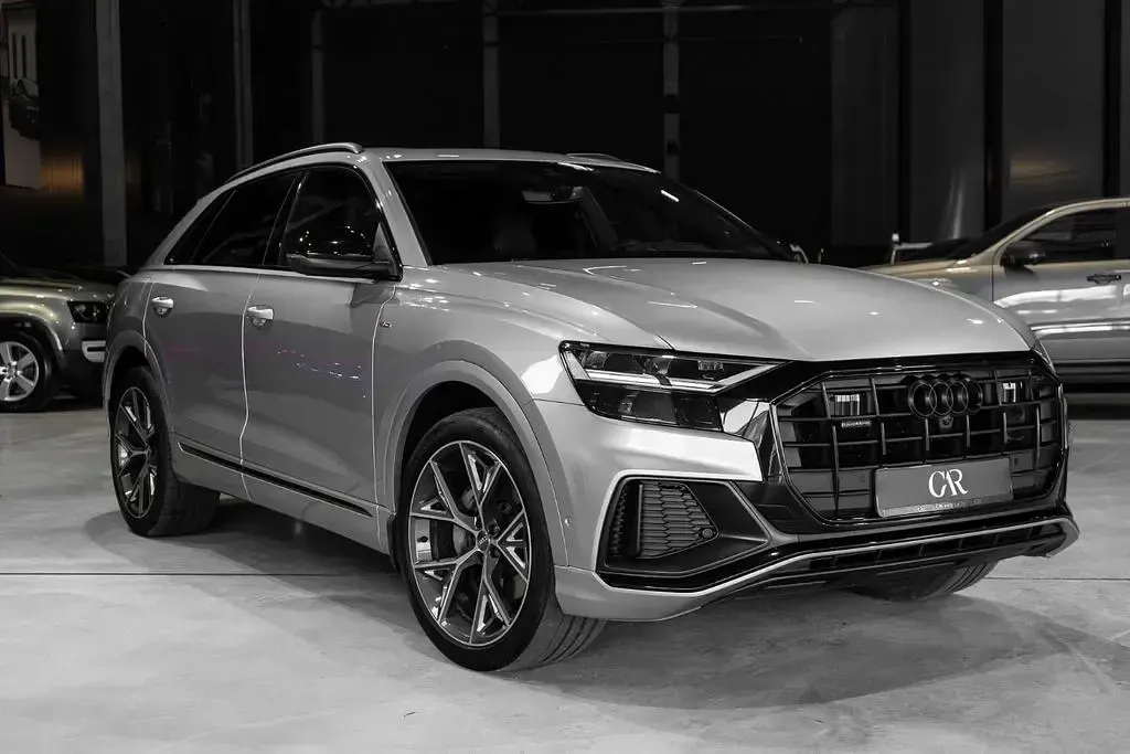 Gebraucht Audi Q8 S-Line 286 PS (210 kW) 2019 Silber SUV