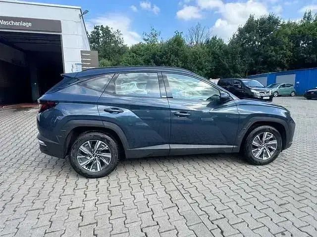 Gebraucht Hyundai Tucson Select 150 PS (110 kW) 2021 Teal blue / met SUV