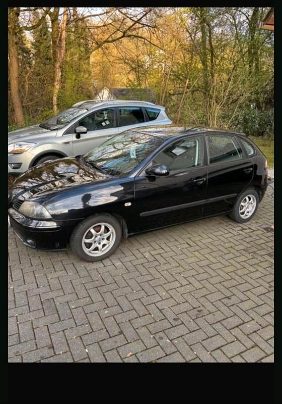 Gebraucht Seat Ibiza 75 PS (55 kW) 2005 Schwarz Kleinwagen