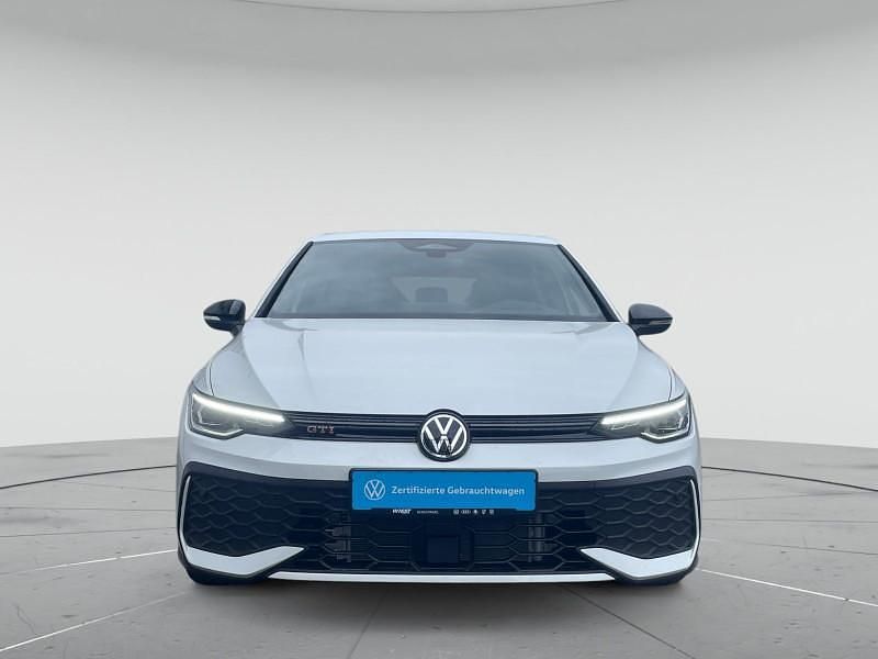 Oryxweiß perlmutteffekt Neu 2025 VW Golf VIII GTI Limousine | 35.950 € (Superpreis) - Bild 1/4