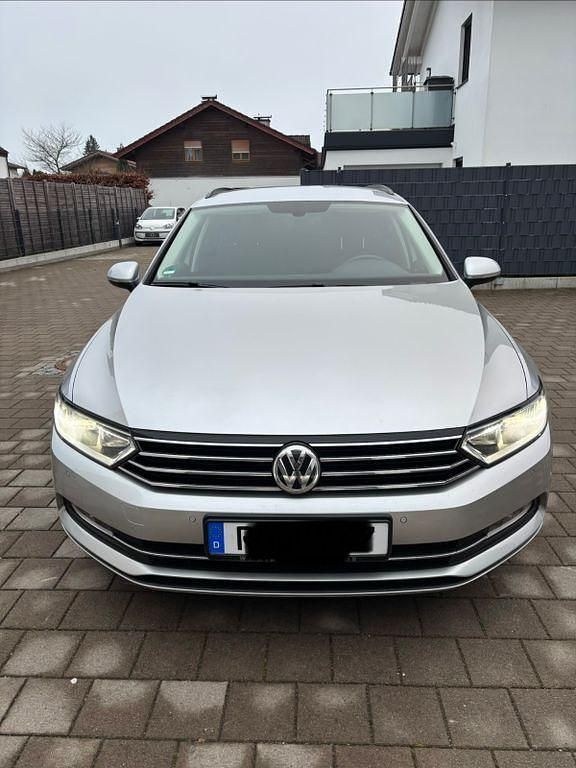 Gebraucht VW Passat Comfortline 150 PS (110 kW) 2017 Silber Kombi