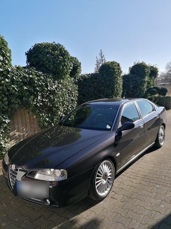 Gebraucht Alfa Romeo 166 220 PS (161 kW) 2005 Schwarz Limousine
