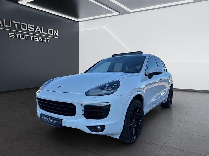 Weiß Gebraucht 2017 Porsche Cayenne S Chrono SUV | 36.990 € (Fairer Preis) - Bild 1/4