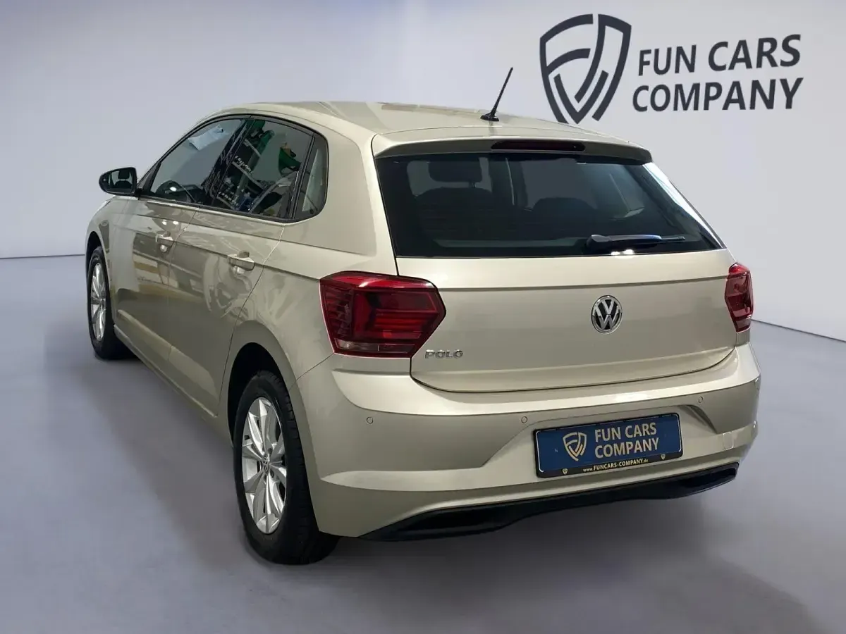 Gebraucht VW Polo Highline 95 PS (69 kW) 2018 Silber Kleinwagen