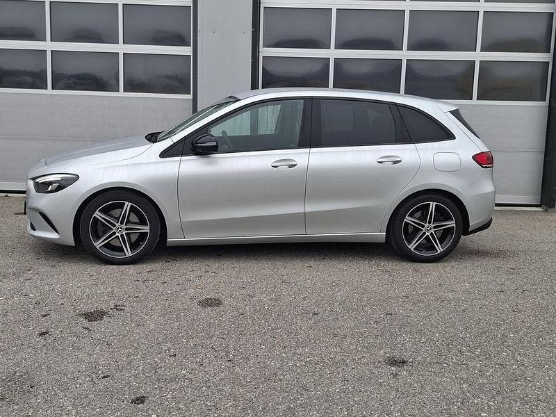 Gebraucht Mercedes B250 Progressive 224 PS (164 kW) 2020 Silber Van / Kleinbus