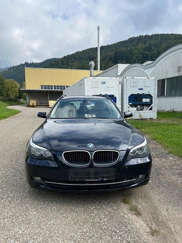 Blau Gebraucht 2009 BMW 560L Limousine | 4.600 € - Bild 1/4
