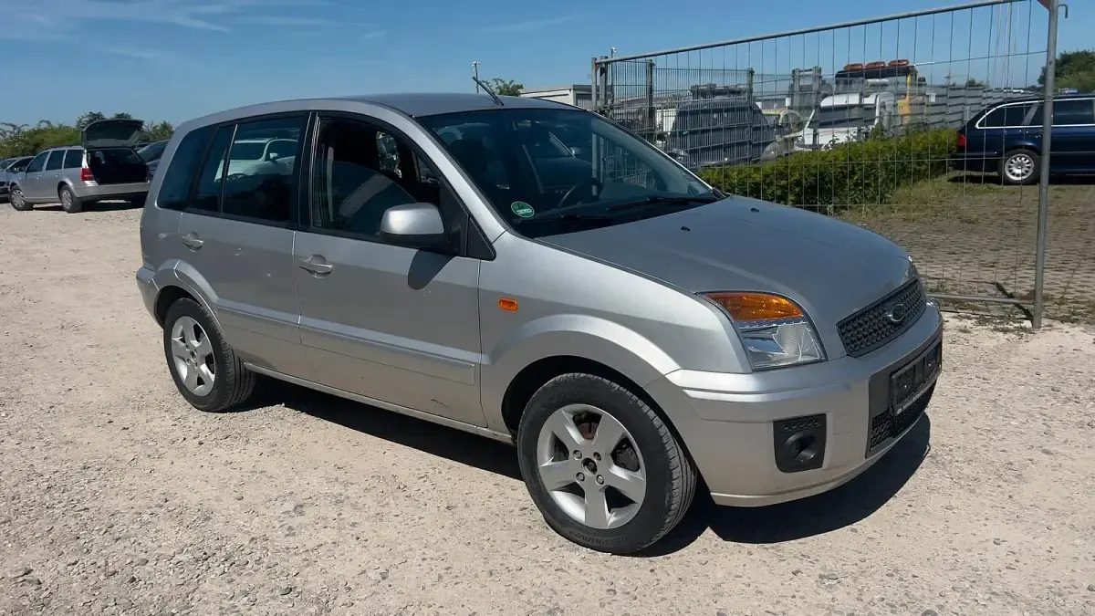 Gebraucht Ford Fusion 80 PS (58 kW) 2010 Kleinwagen