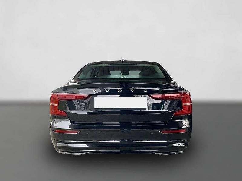 Gebraucht Volvo S60 Ultimate 250 PS (183 kW) 2023 Schwarz Limousine