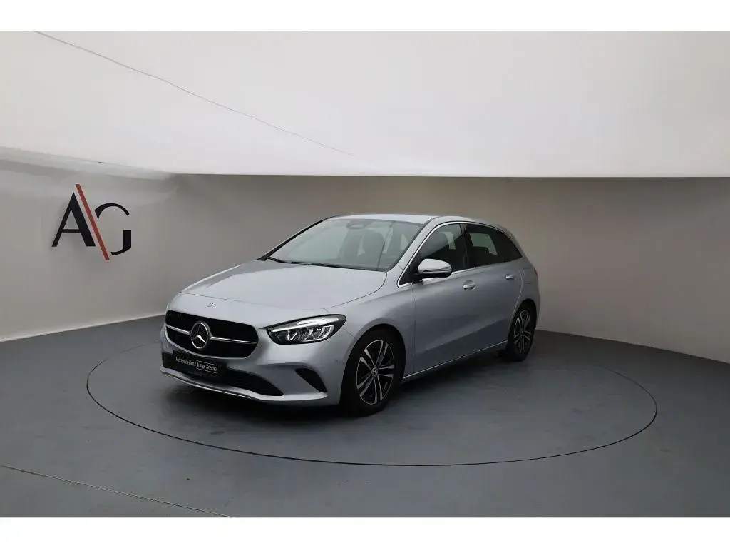 Gebraucht Mercedes B180 Progressive 116 PS (85 kW) 2025 Hightechsilber metallic Kleinwagen
