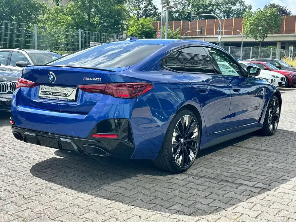 Gebraucht BMW M440 M Sport 374 PS (275 kW) 2025 Blau Limousine