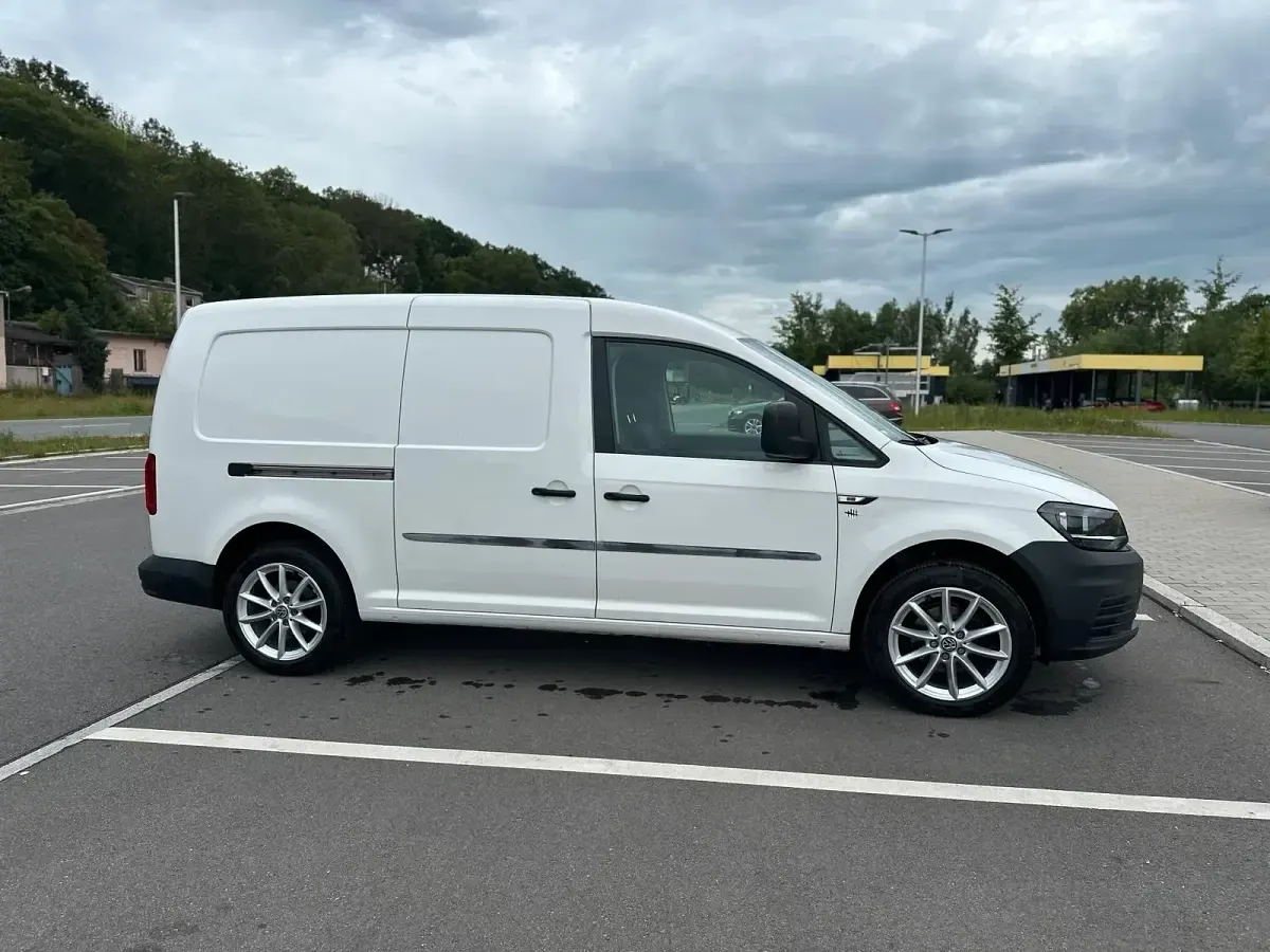 Gebraucht VW Caddy 102 PS (75 kW) 2018 Weiß Van / Kleinbus