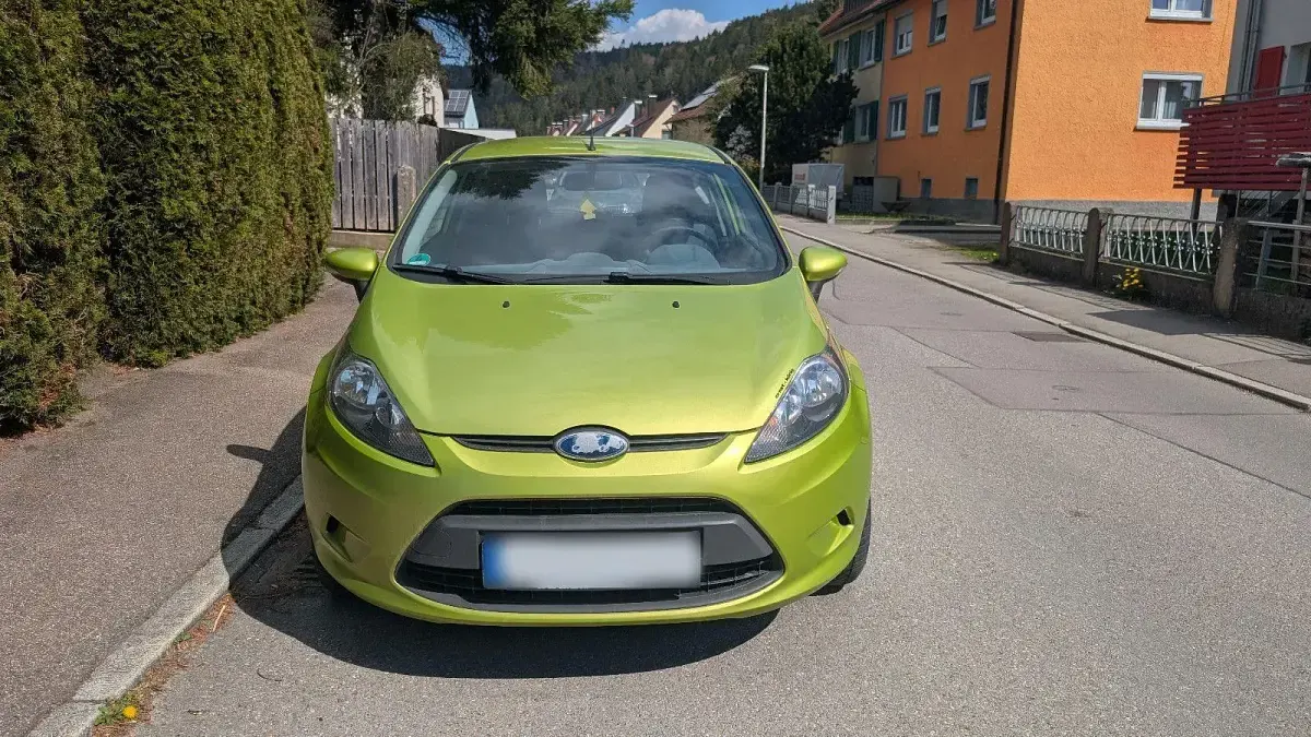 Gebraucht Ford Fiesta 60 PS (44 kW) 2009 Grün Limousine