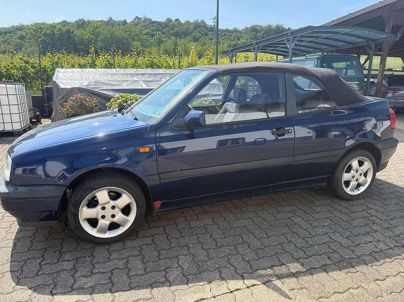 Blau Gebraucht 1994 VW Golf Cabriolet Cabrio | 1.150 € - Bild 1/4