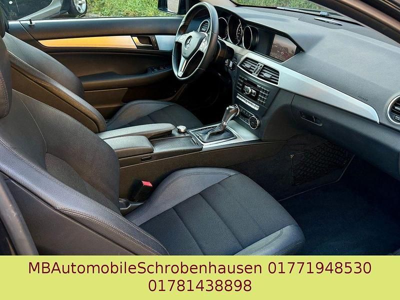 Gebraucht Mercedes C220 Premium 170 PS (125 kW) 2014 Schwarz Coupé