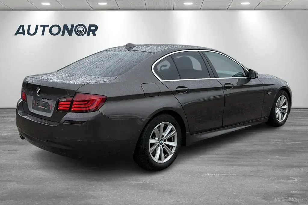Gebraucht BMW 520 Sport Line 184 PS (135 kW) 2011 Limousine