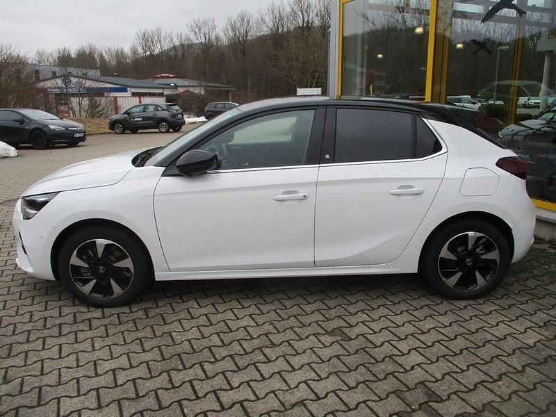 Gebraucht Opel Corsa-e Elegance 100 kW (136 PS) 2023 Weiß Kleinwagen