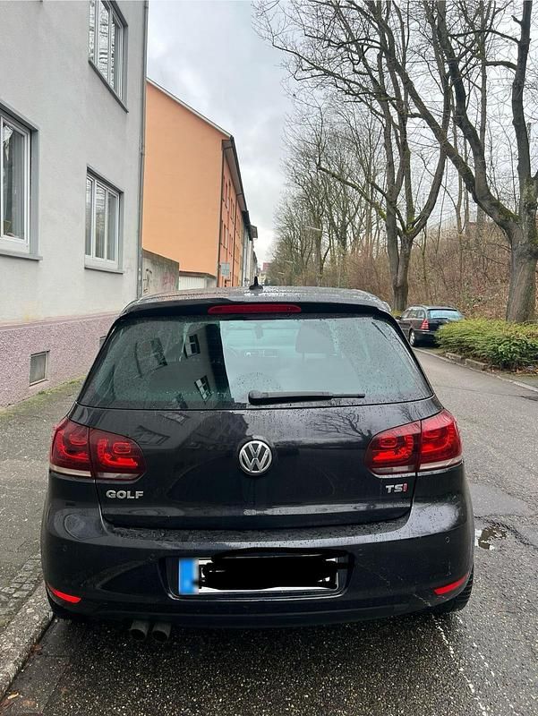 Gebraucht VW Golf VI 122 PS (89 kW) 2011 Schwarz Kleinwagen