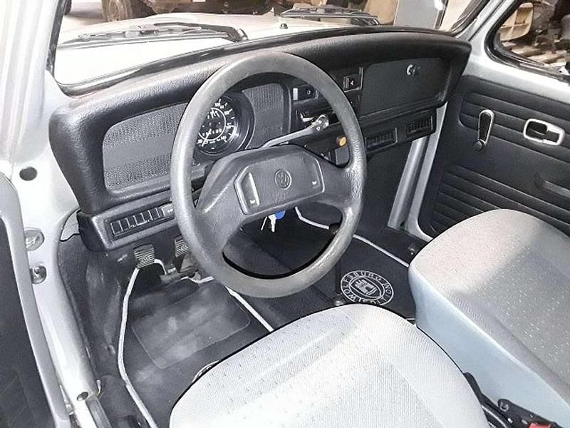 Gebraucht VW Käfer 50 PS (36 kW) 2001 Wüstenwindsilber Limousine