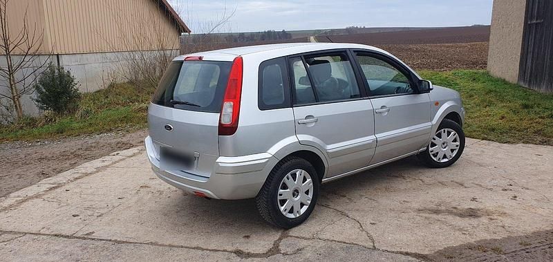 Gebraucht Ford Fusion 68 PS (50 kW) 2009 Silber Kleinwagen