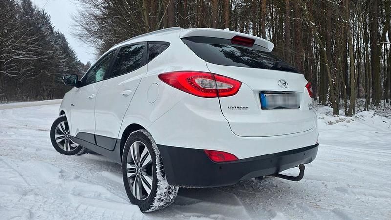 Gebraucht Hyundai ix35 Edition 116 PS (85 kW) 2015 Weiß SUV