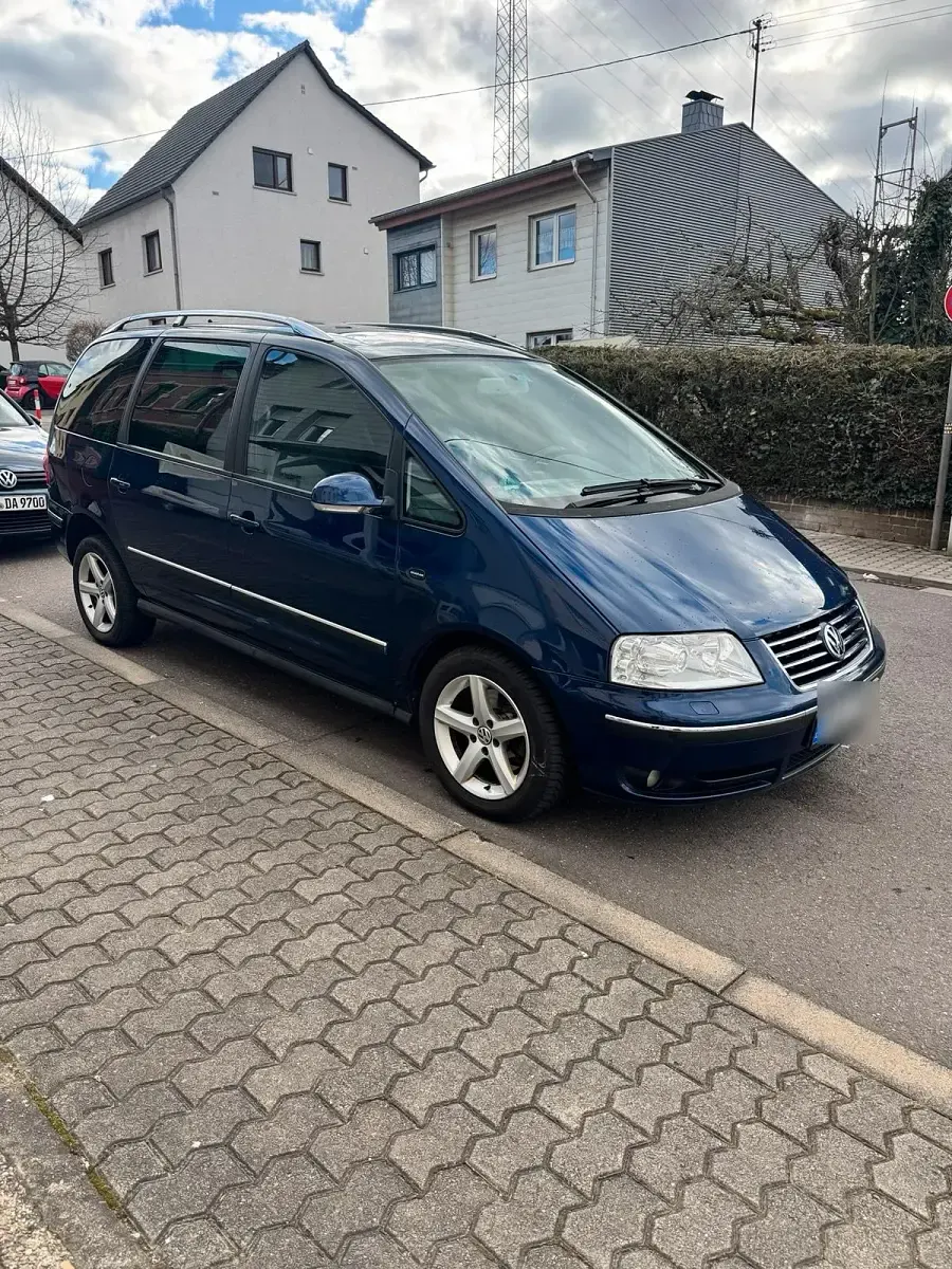 Second-hand VW Sharan 131 CP (96 kW) 2004 Monovolum