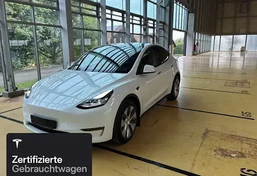 Gebraucht Tesla Model Y 273 kW (372 PS) 2023 Weiß SUV