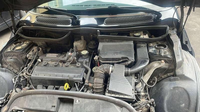 Second-hand Mini Cooper 116 CP (85 kW) 2003 Negru Hatchback