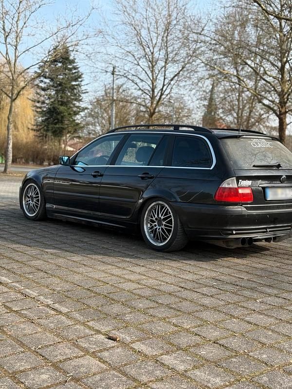 Gebraucht BMW 330 231 PS (169 kW) 2003 Schwarz Kombi