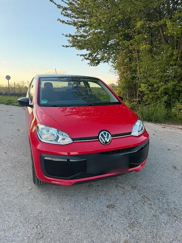 Usado VW up! Sound 95 CV (69 kW) 2017 Rojo Utilitario