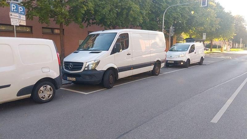 Weiß Gebraucht 2018 Mercedes Sprinter Van | 17.900 € (Fairer Preis) - Bild 1/4