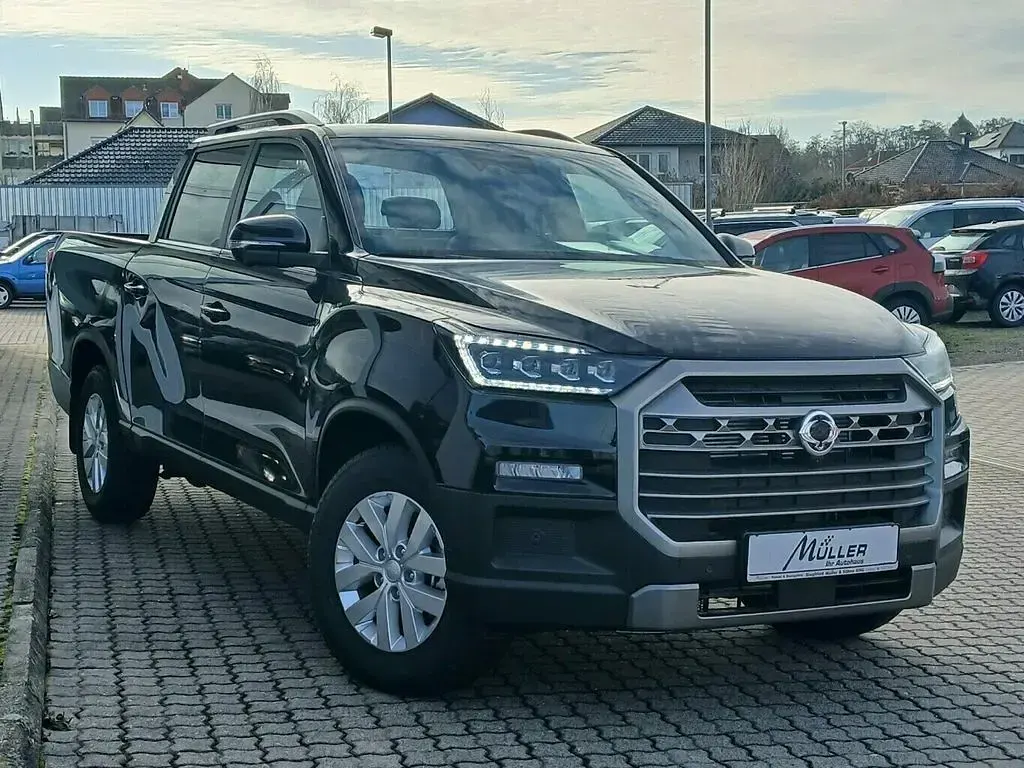 Neu KGM Musso 201 PS (147 kW) 2026 Schwarz Pickup