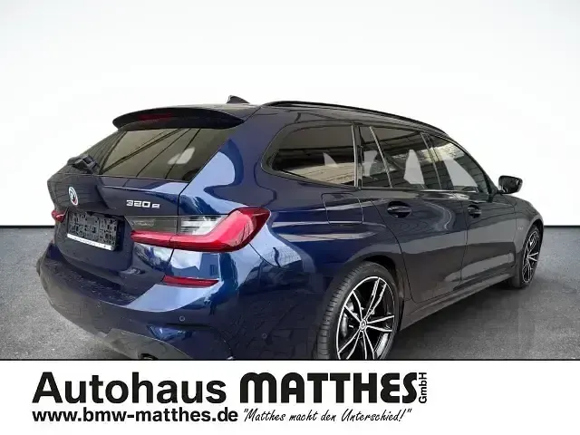 Gebraucht BMW 320e Shadowline 163 PS (119 kW) 2022 Andere Kombi