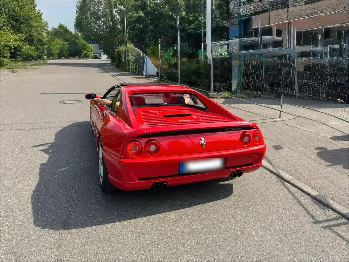 Second-hand Ferrari 348 295 CP (216 kW) 1992 Roșu Cabrio