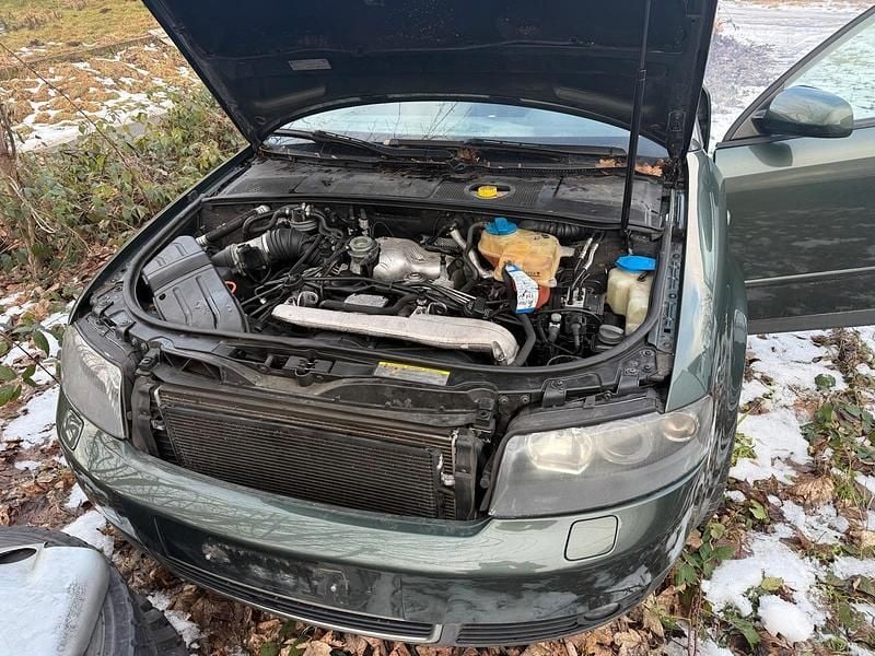 Gebraucht Audi A4 180 PS (132 kW) 2002 Grün Kombi