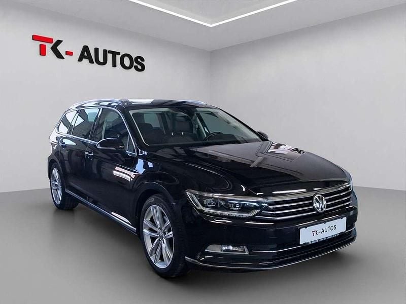 Gebraucht VW Passat Highline 150 PS (110 kW) 2019 Deep black Kombi