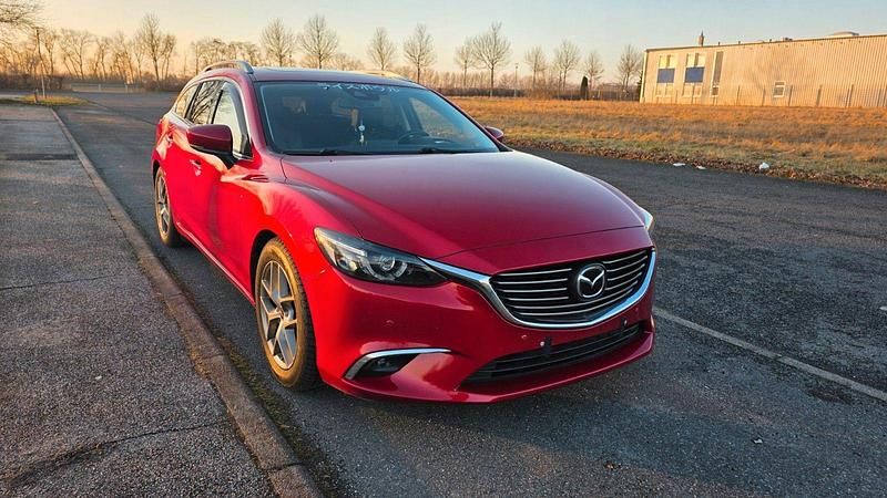Gebraucht Mazda 6 Kizoku Intense 192 PS (141 kW) 2018 Rot Kombi