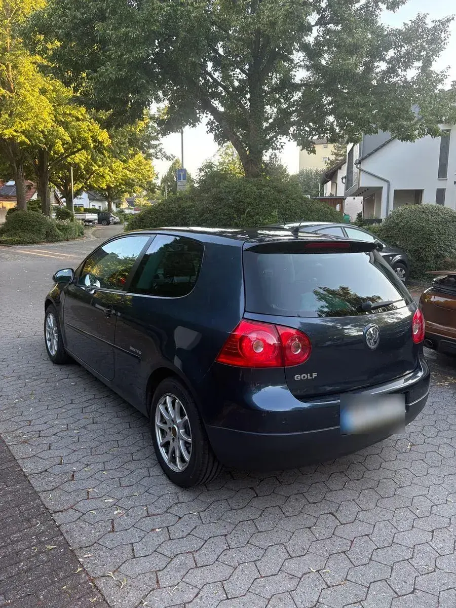 Gebraucht VW Golf VI United 80 PS (58 kW) 2008 Blau Kleinwagen