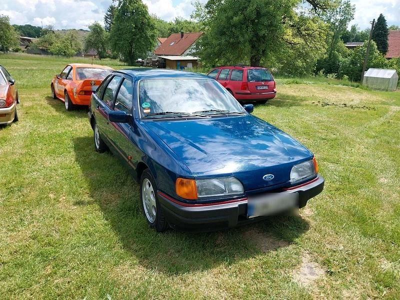 Blau Gebraucht 1989 Ford Sierra Limousine | 5.000 € - Bild 1/4
