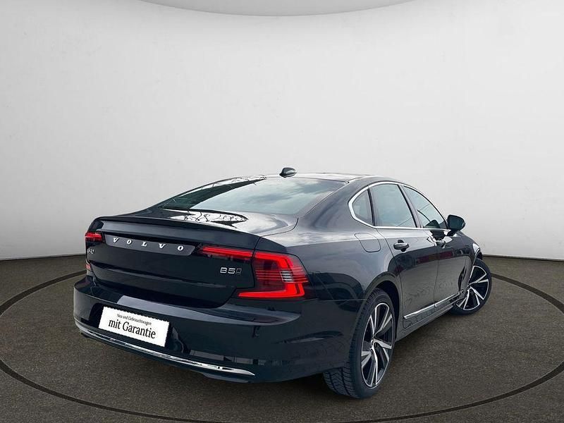 Gebraucht Volvo S90 Ultimate 235 PS (172 kW) 2023 Black solid "stone" / solid Limousine