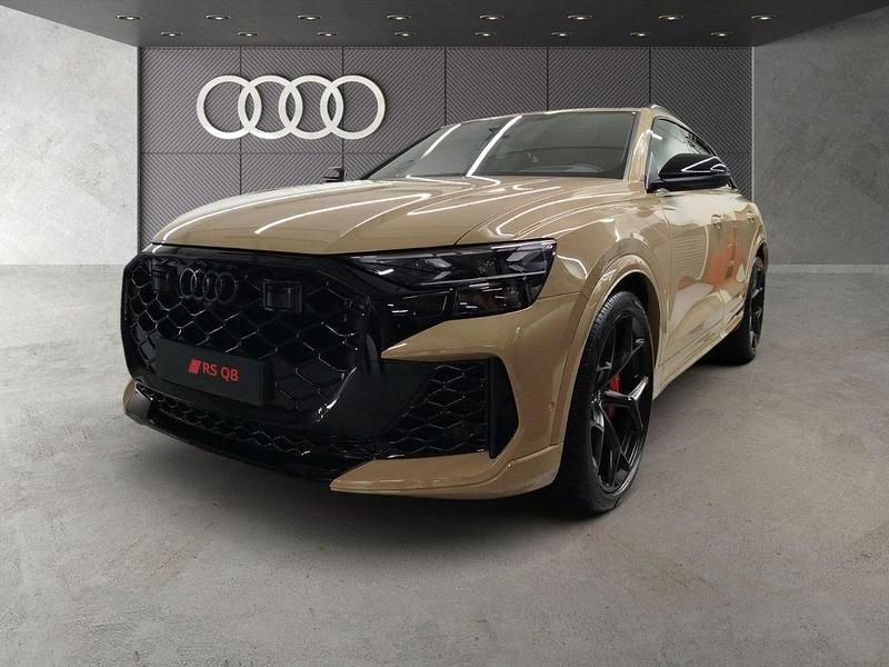 Gold Neu 2025 Audi RS Q8 Performance SUV | 204.435 € - Bild 1/4