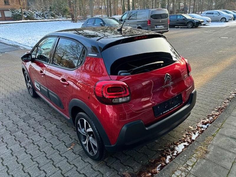 Gebraucht Citroën C3 Shine 110 PS (80 kW) 2022 Lackierung elixierrot/typ ver Limousine