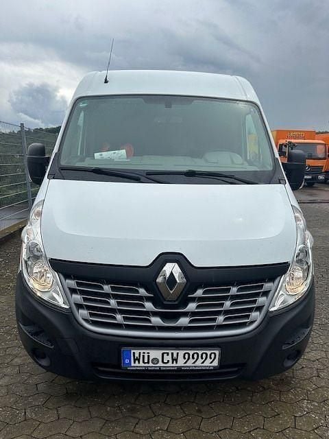 Weiß Gebraucht 2018 Renault Master Van / Kleinbus | 8.900 € - Bild 1/4