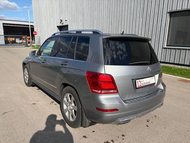Gebraucht Mercedes GLK220 170 PS (125 kW) 2012 Silber SUV