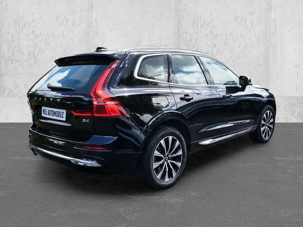 Gebraucht Volvo XC60 Plus 197 PS (144 kW) 2023 Onyx black SUV
