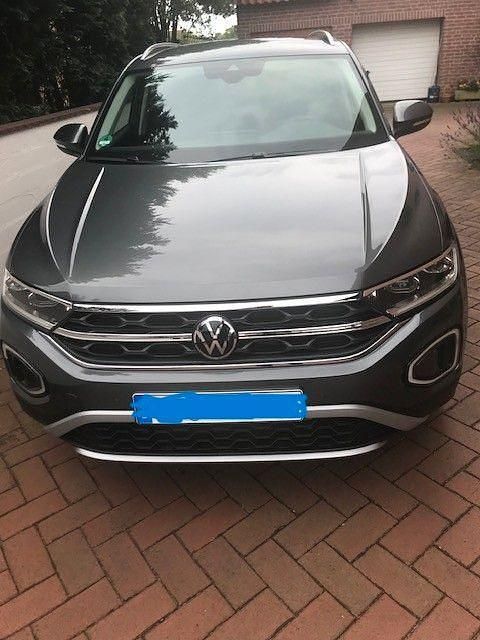 Gebraucht VW T-Roc Style 150 PS (110 kW) 2024 Grau SUV