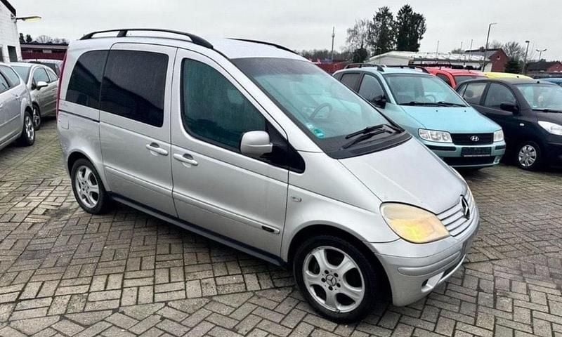 Grau Gebraucht 2005 Mercedes Vaneo Van / Kleinbus | 1.499 € (Fairer Preis) - Bild 1/4